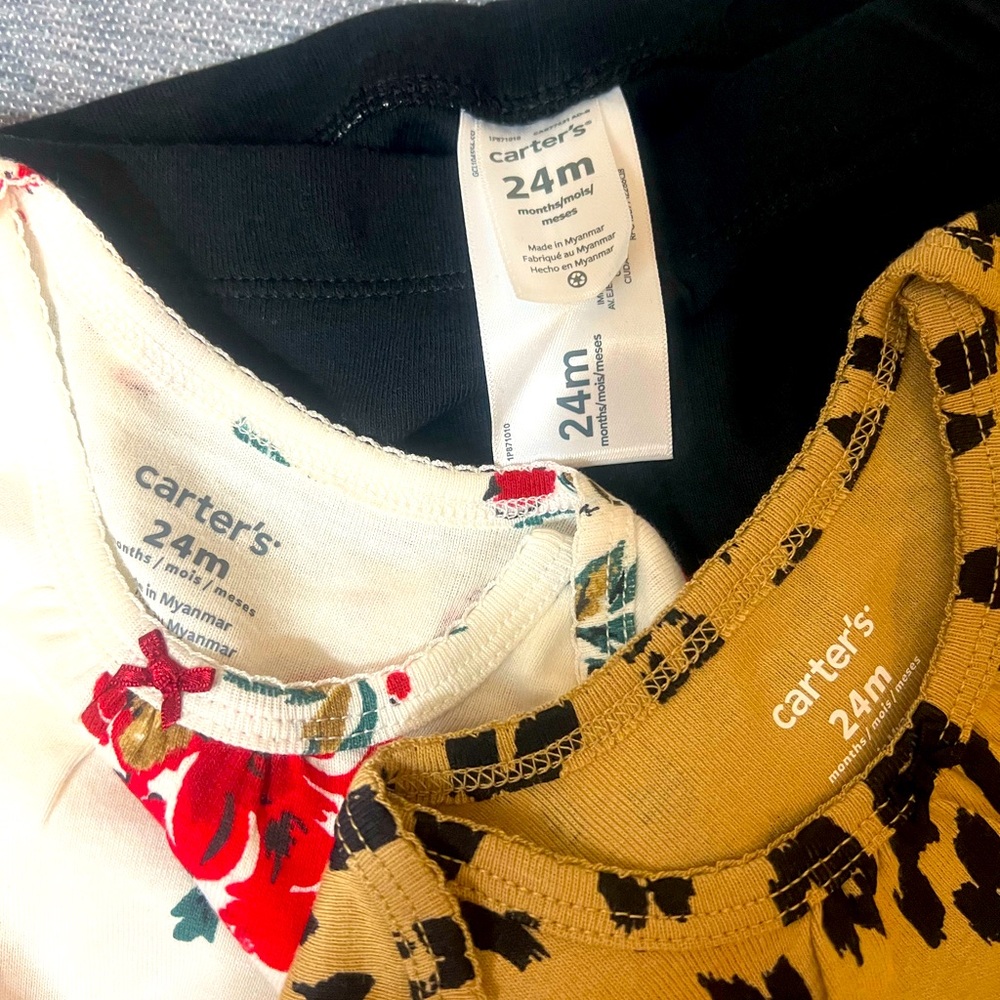 3 piece carters set includes 2 bodysuits and 1 black leggings